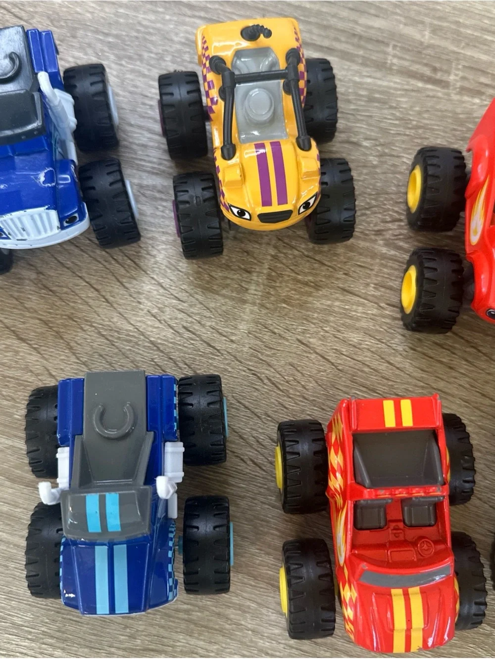 Blaze and the Monster Machines Lot Figures Set of 9